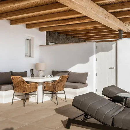 Nero Boutique 5* Imerovigli (Santorini)