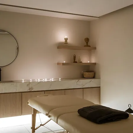 Nero Boutique 5* Imerovigli (Santorini)