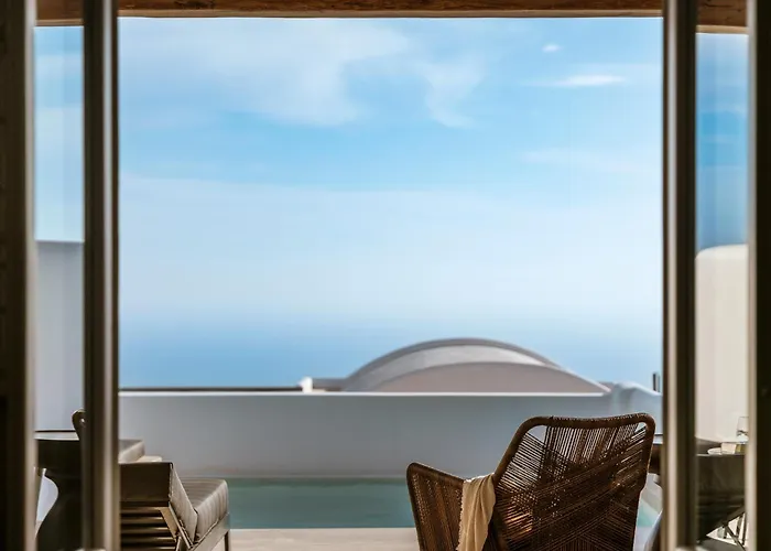 Nero Boutique Imerovigli (Santorini)