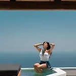 Nero Boutique 5* Imerovigli (Santorini)
