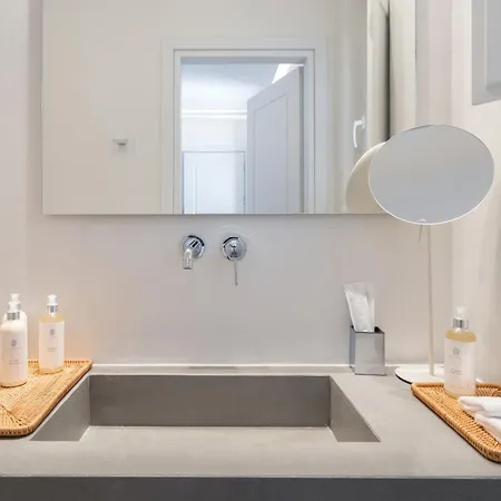 Nero By Nomee Hospitality Group Imerovígli