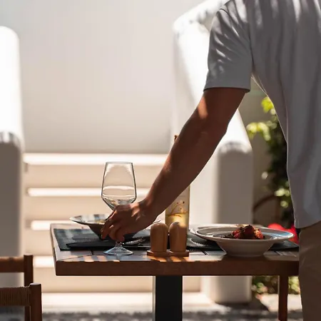 Nero By Nomee Hospitality Group Hotel Imerovigli (Santorini)