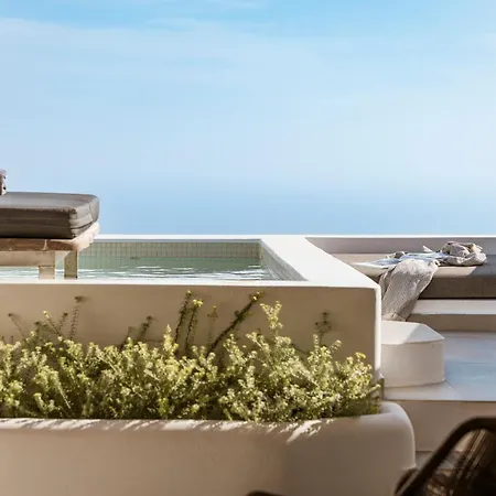 Nero By Nomee Hospitality Group 5* Imerovigli (Santorini)