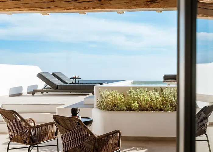 Nero Boutique Imerovigli (Santorini)