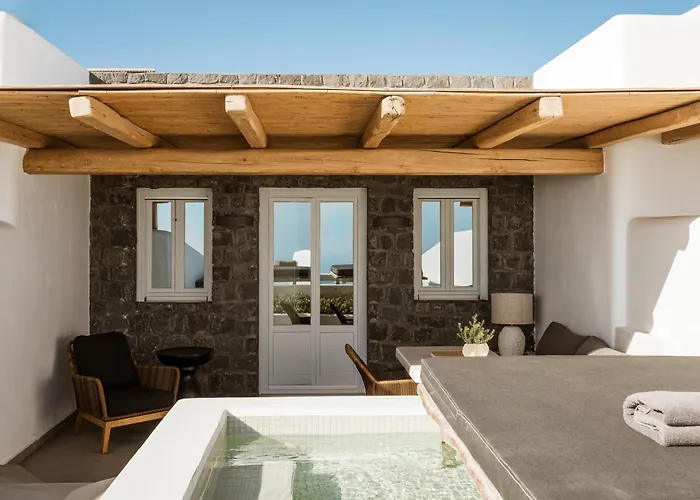 Nero Boutique Imerovigli (Santorini)