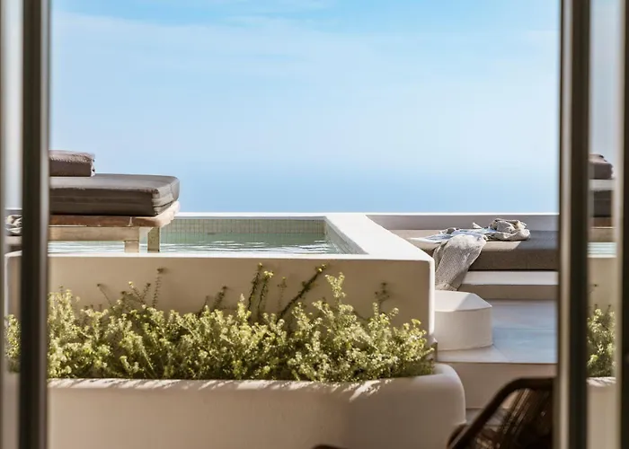 Nero Boutique 5* Imerovigli (Santorini)
